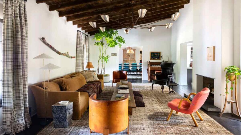 Jesse Plemons’s Los Angeles home and luxury lifestyle assets in 2025
