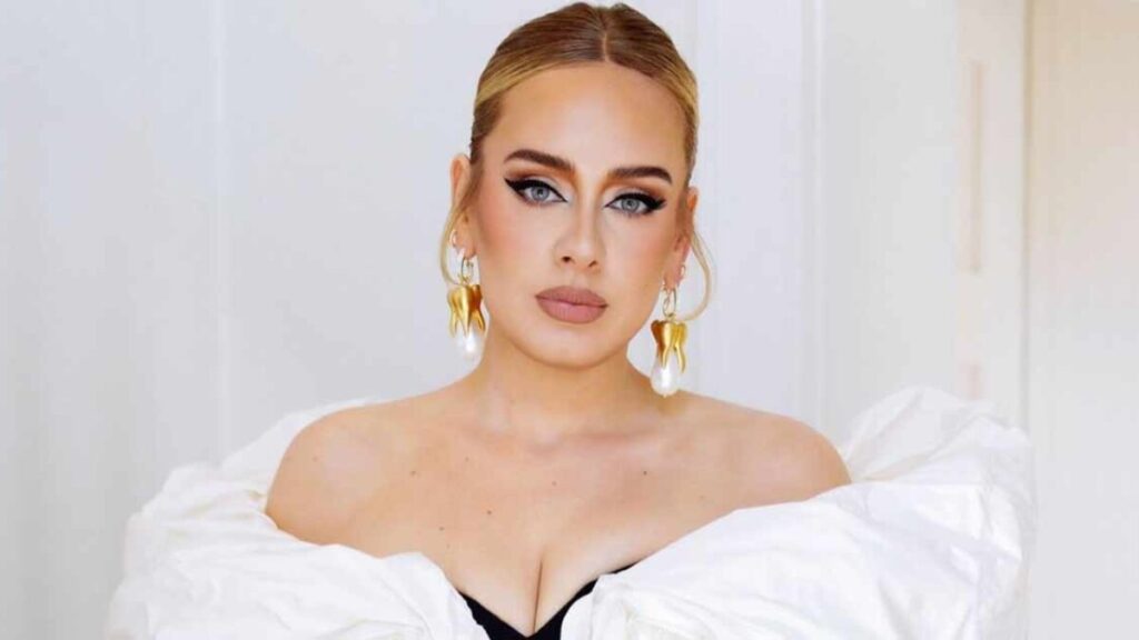 Adele’s sold-out Vegas show, illustrating how she earns record-breaking income from her residency.