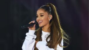 Ariana Grande’s former Malibu coastal retreat with oceanfront views and rustic-modern design – Ariana Grande real estate