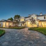 Kylie Jenner’s real estate empire: A glimpse into her Calabasas and Hidden Hills properties.