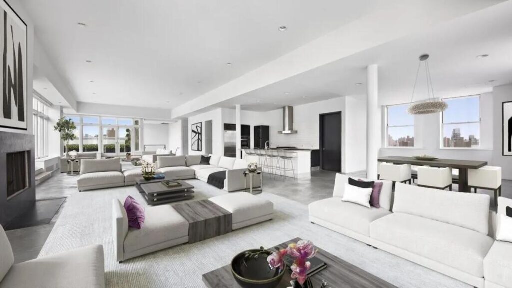 Interior of Rihanna’s Manhattan penthouse during her New York chapter, featuring modern design, floor-to-ceiling windows, and panoramic skyline views that reflect her fashion-forward lifestyle and brand ambition.